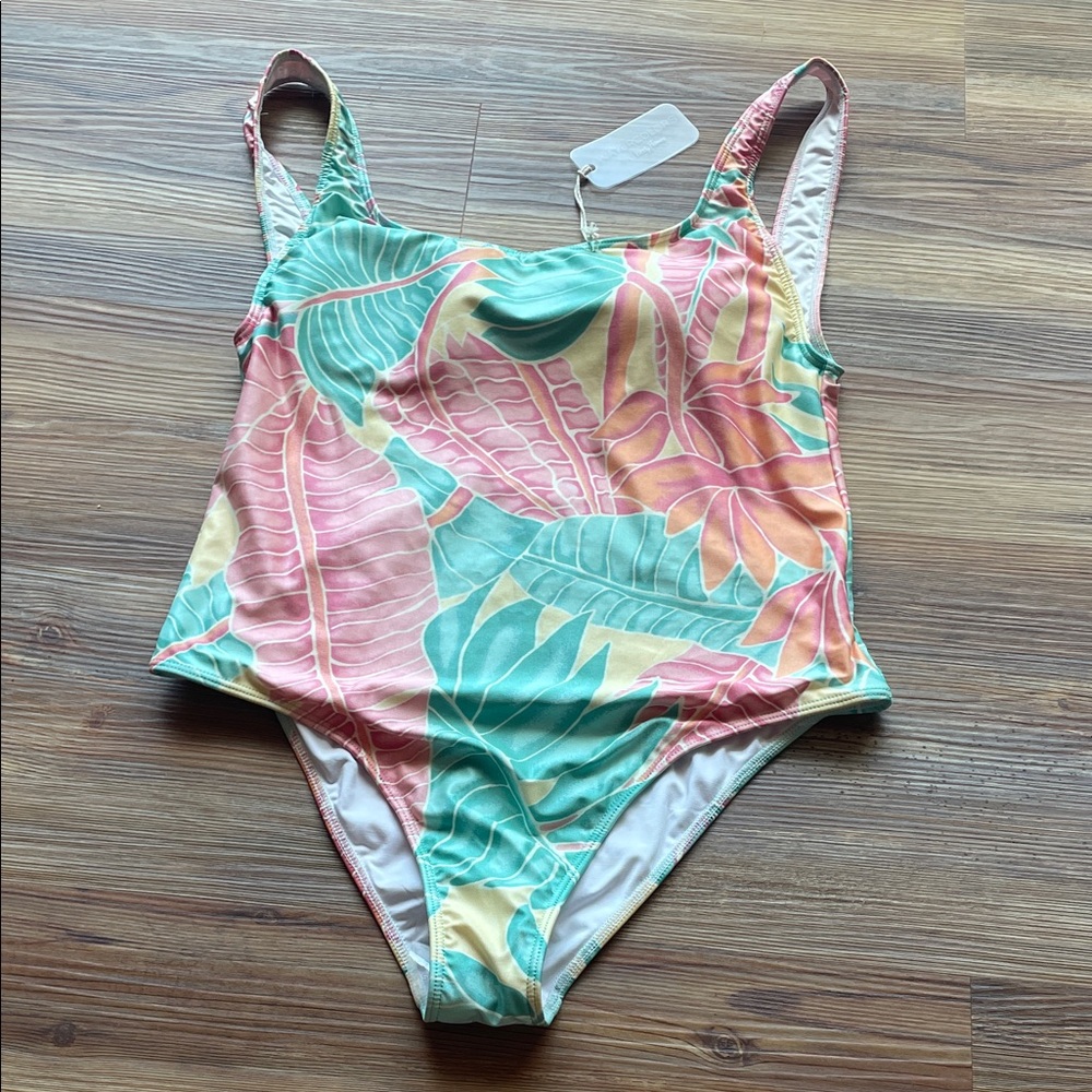 NWT Watercolors by Kenny Flowers one piece size medium